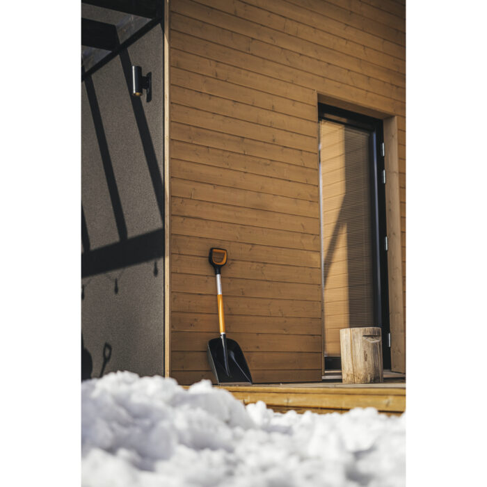 Fiskars_Environment_Xseries_car_shovel_1057393