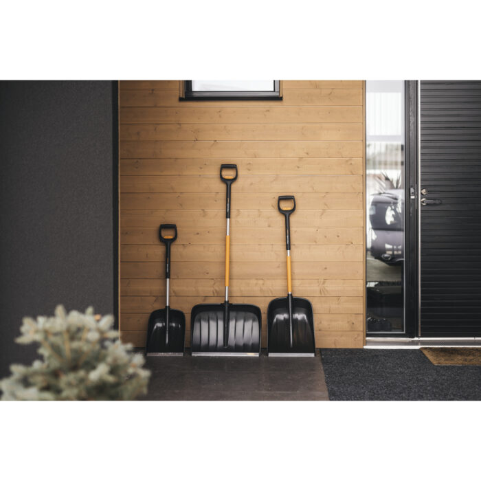 Fiskars_Environment_Xseries_telescopic_snowtools_group